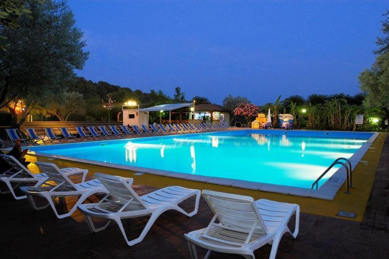 Nausicaa Village Sant'Andrea Apostolo dello Ionio Esterno foto